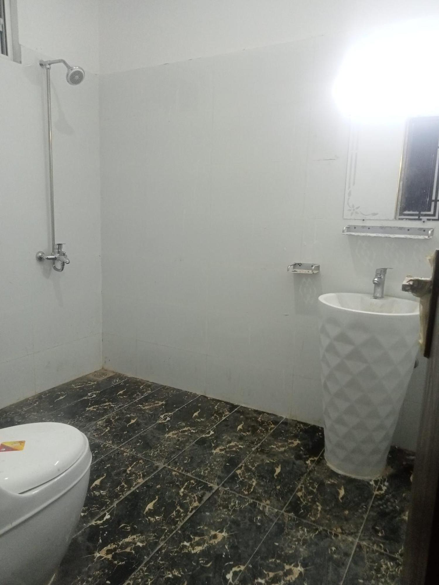Ryazm Guest House Rawalpindi Bagian luar foto