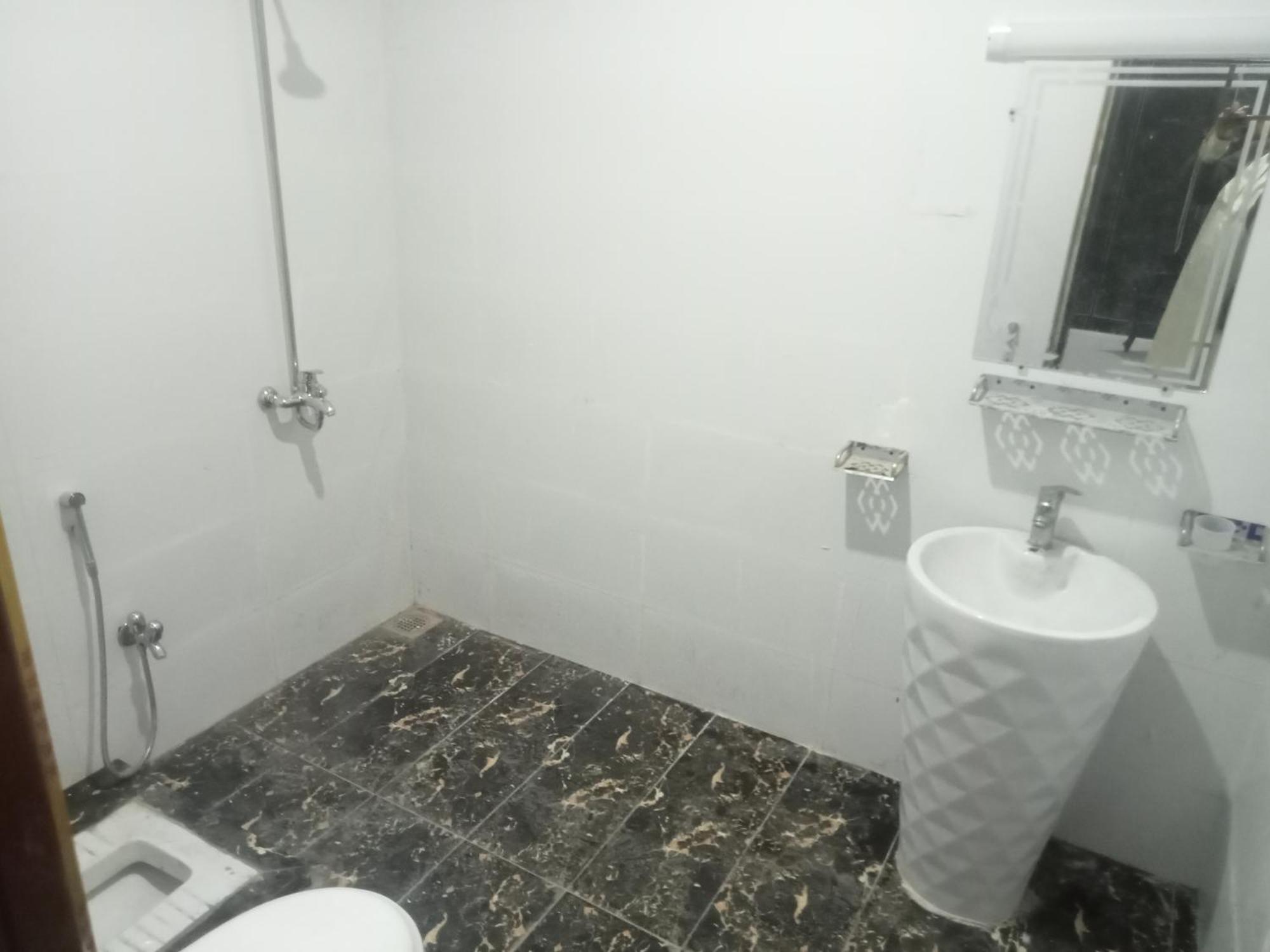 Ryazm Guest House Rawalpindi Bagian luar foto